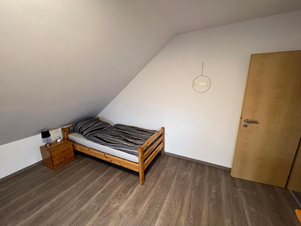 Ferienwohnung Loewen Wabern Экстерьер фото