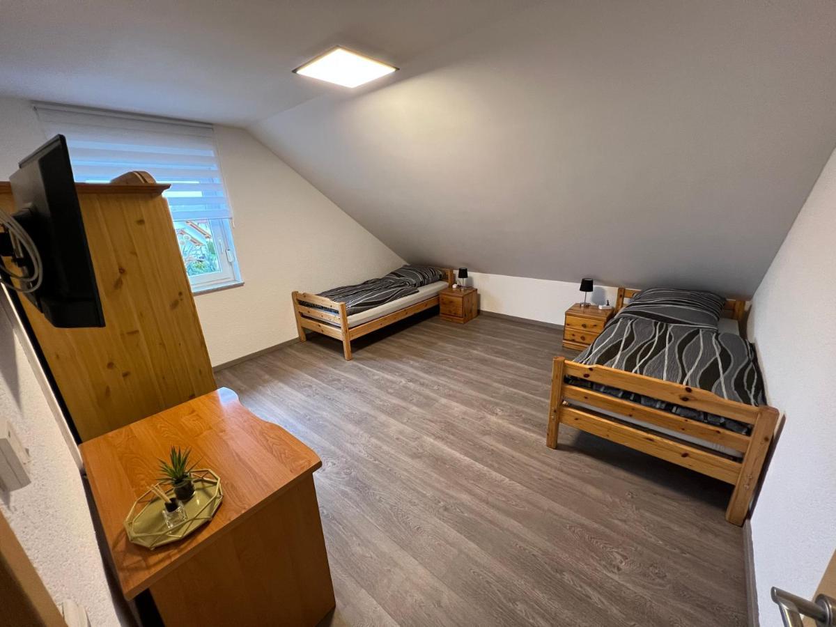 Ferienwohnung Loewen Wabern Экстерьер фото